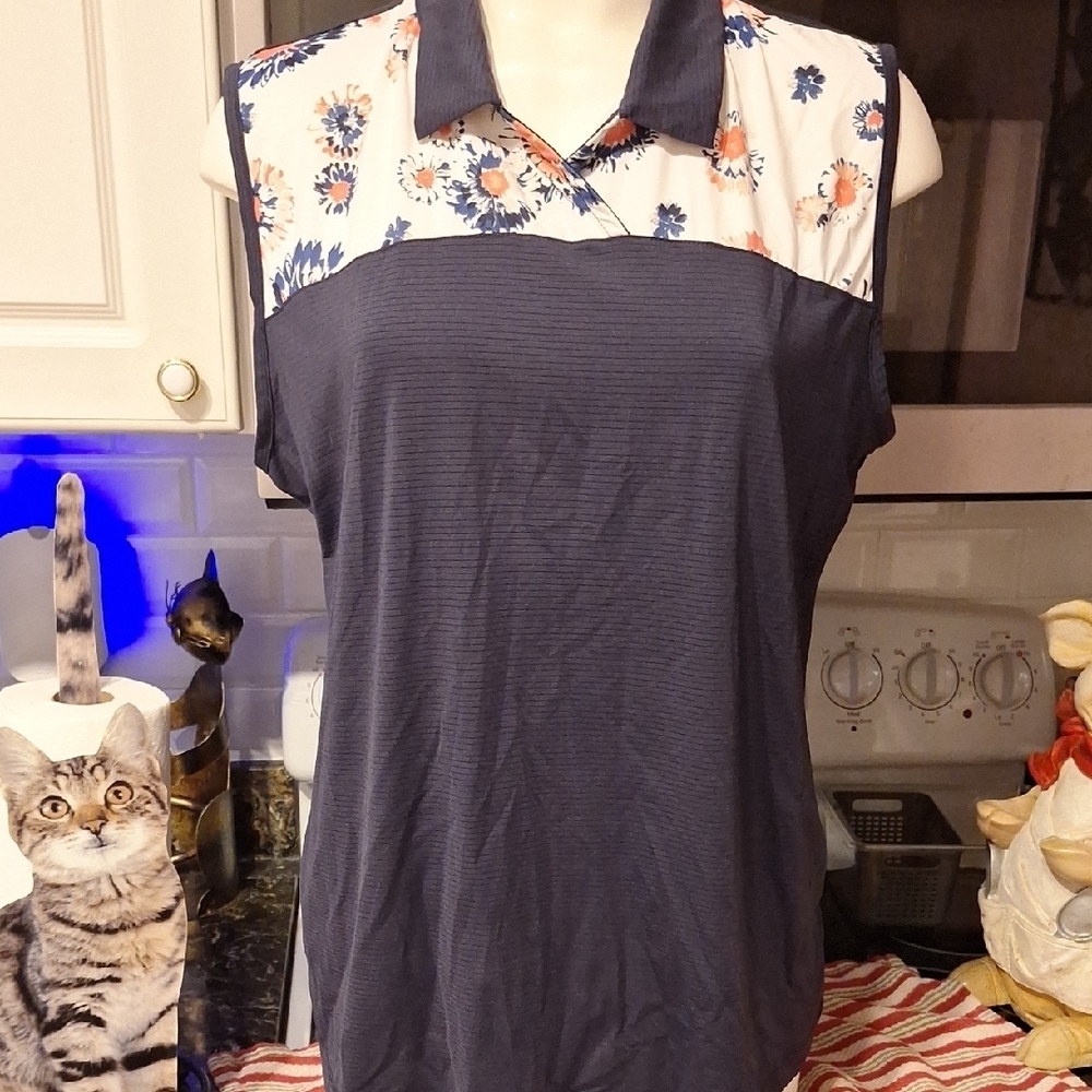 a Coral Bay Golf Floral Navy Sleeveless Top Stretch XL